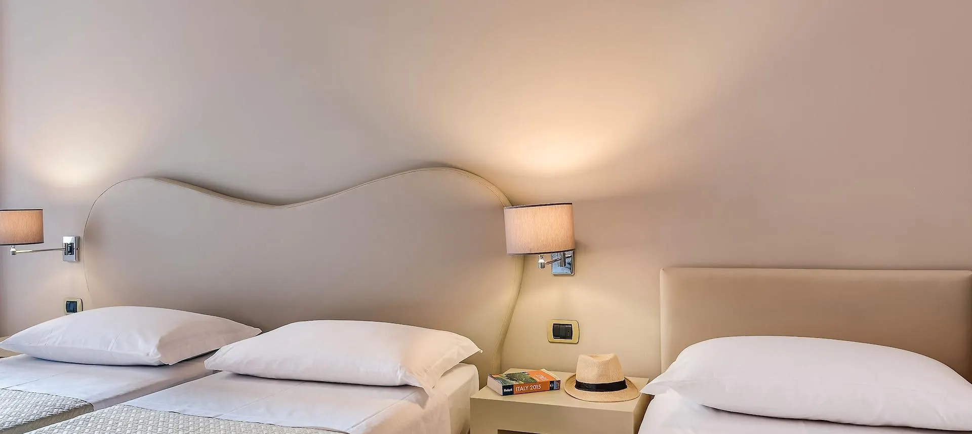 Hotel La Fortezza Florence 3*,  Italy