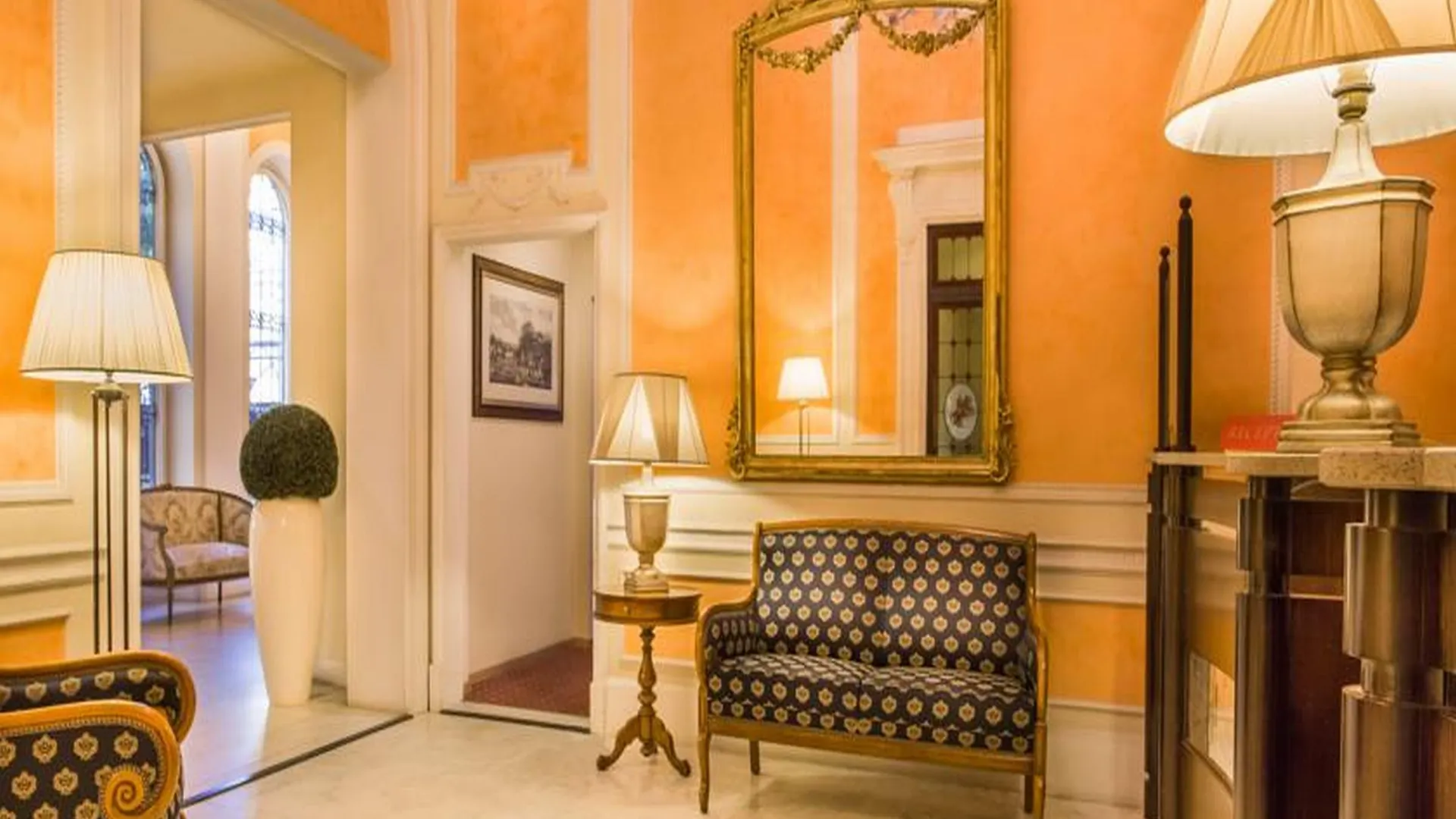 Hotel La Fortezza Florence 3*,